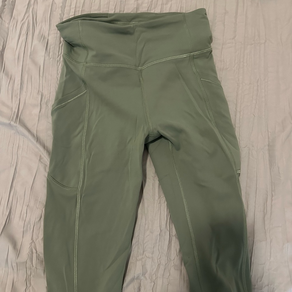 light green 25” align pocket lululemon leggings